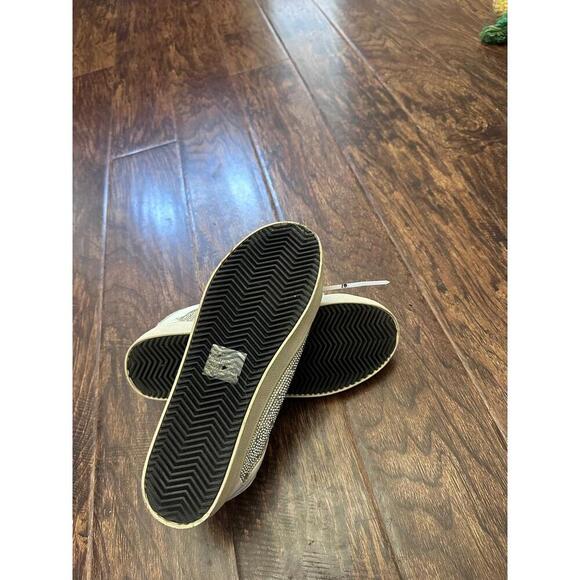 Steve Madden Womens Starling Low-Top White Glitter Star Rhinestone Sneaker - Picture 6 of 6